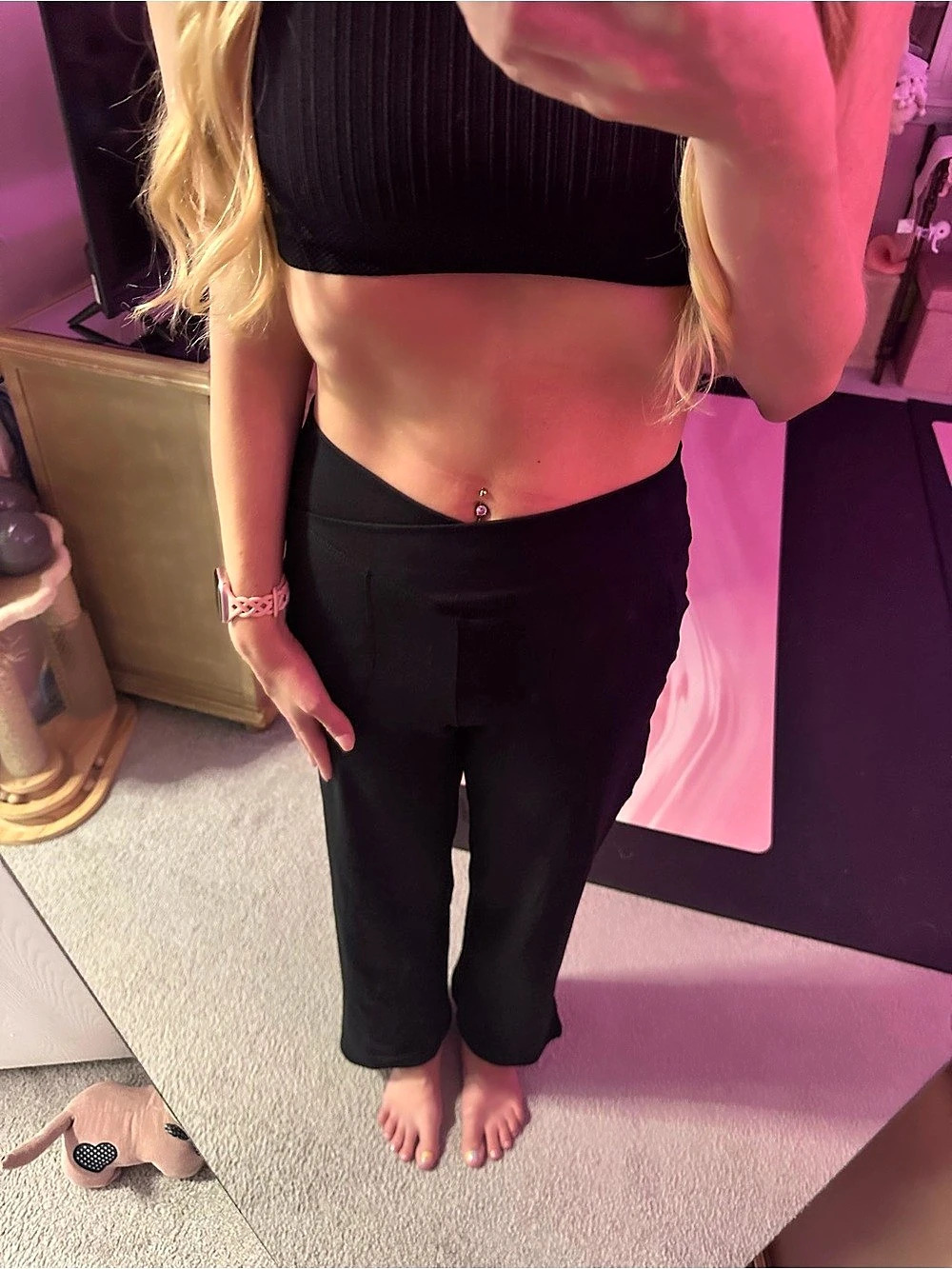 Straight Leg Yoga Pants in Black Size Small